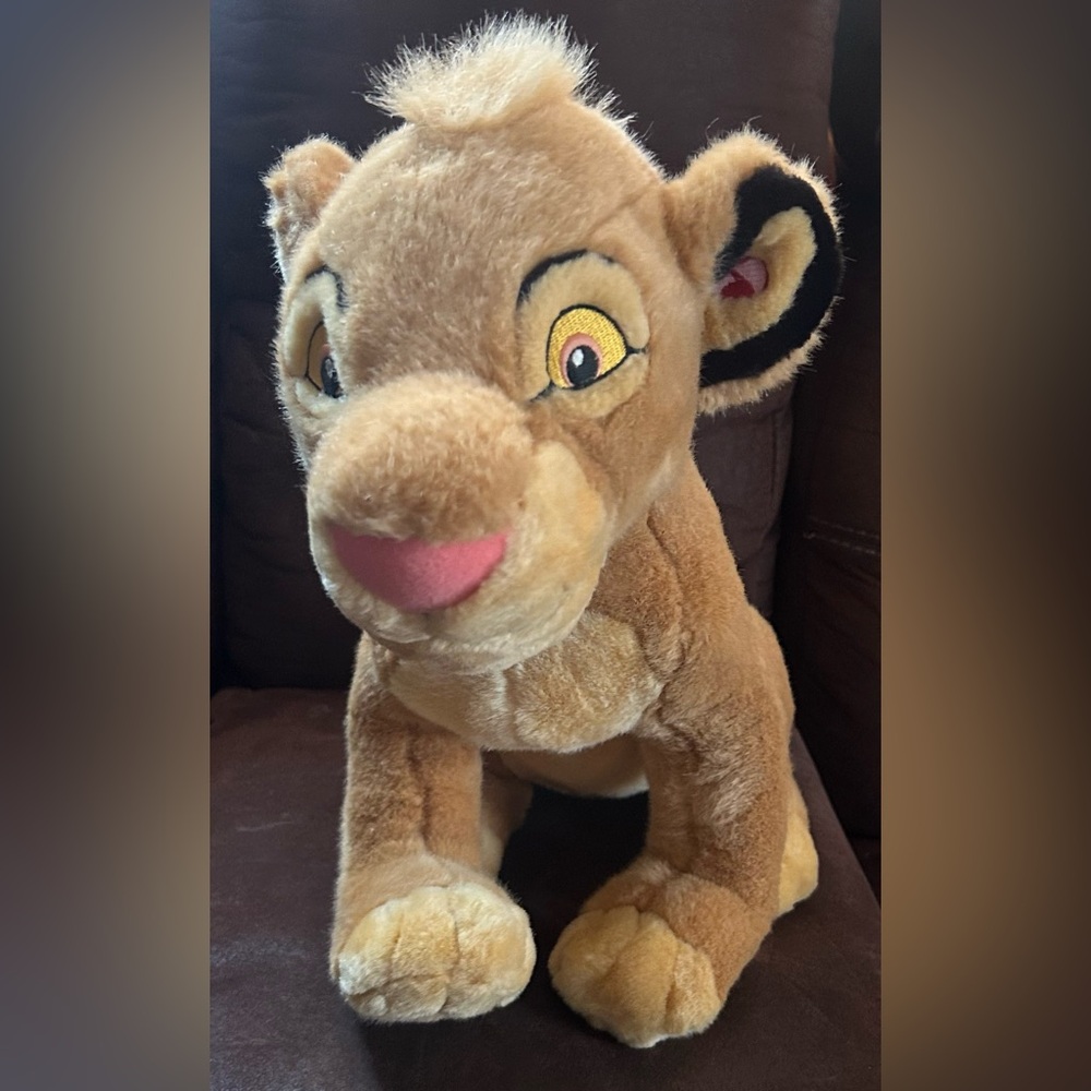 The Disney Store Simba Lion King 14" Plush Doll Toy